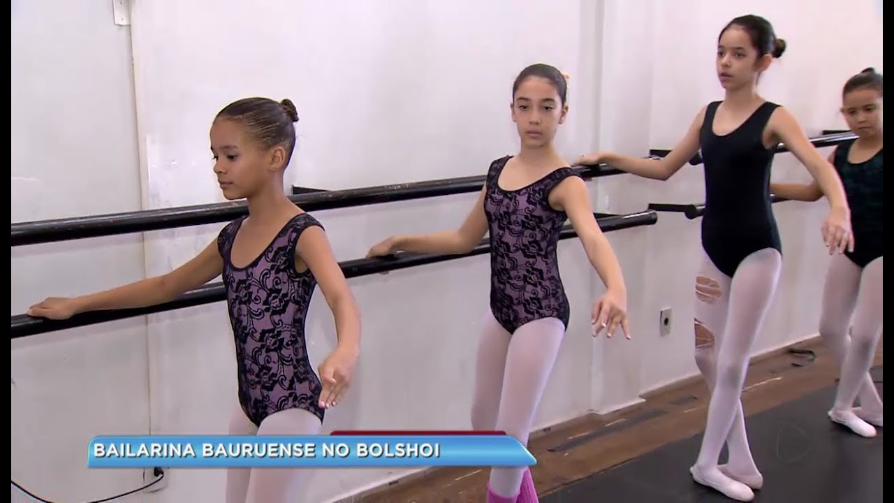 Menina de 10 anos é selecionada para estudar no balé Bolshoi em Joinville