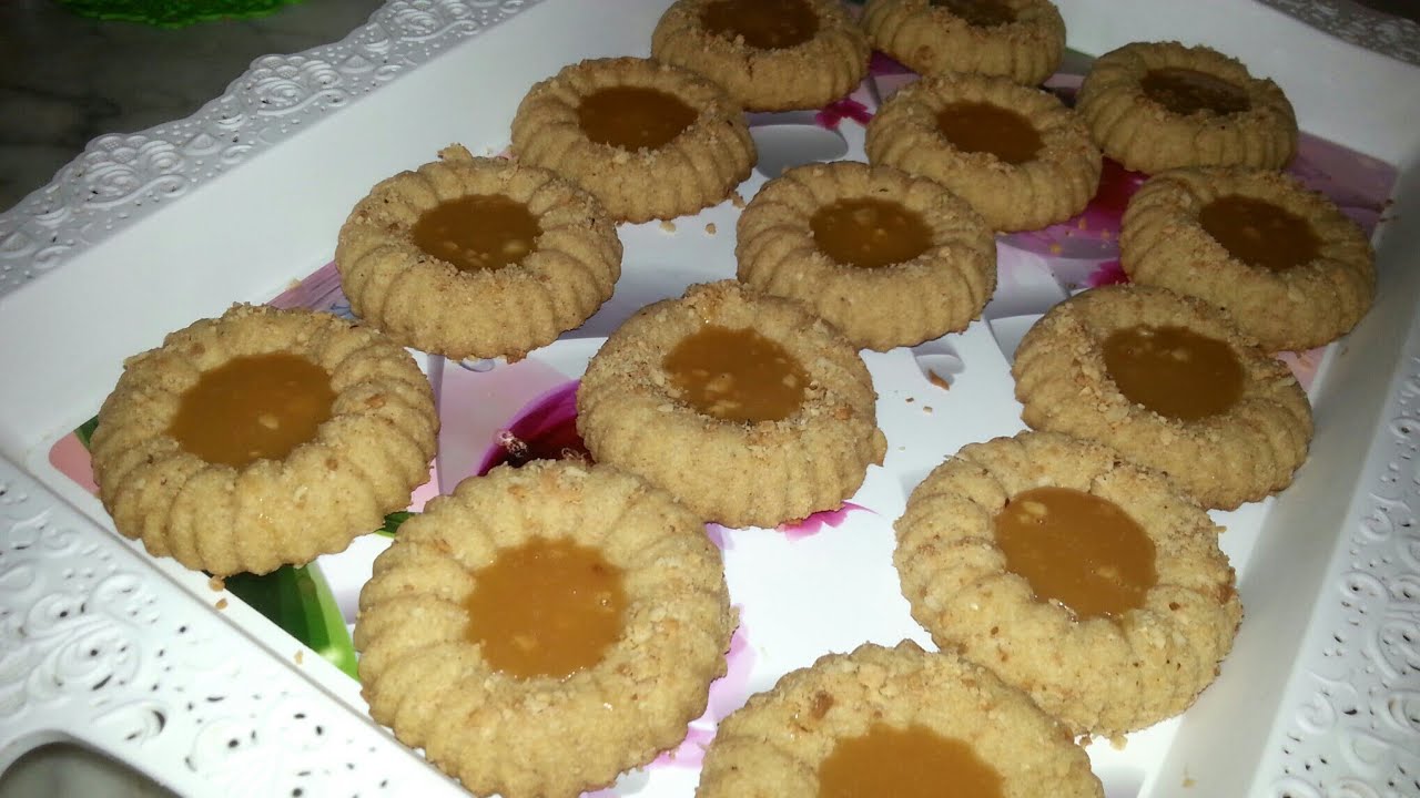 غريبية بالحليب المجفف خفة وبنة ولا اروع يذوبو في اليد قبل الفم