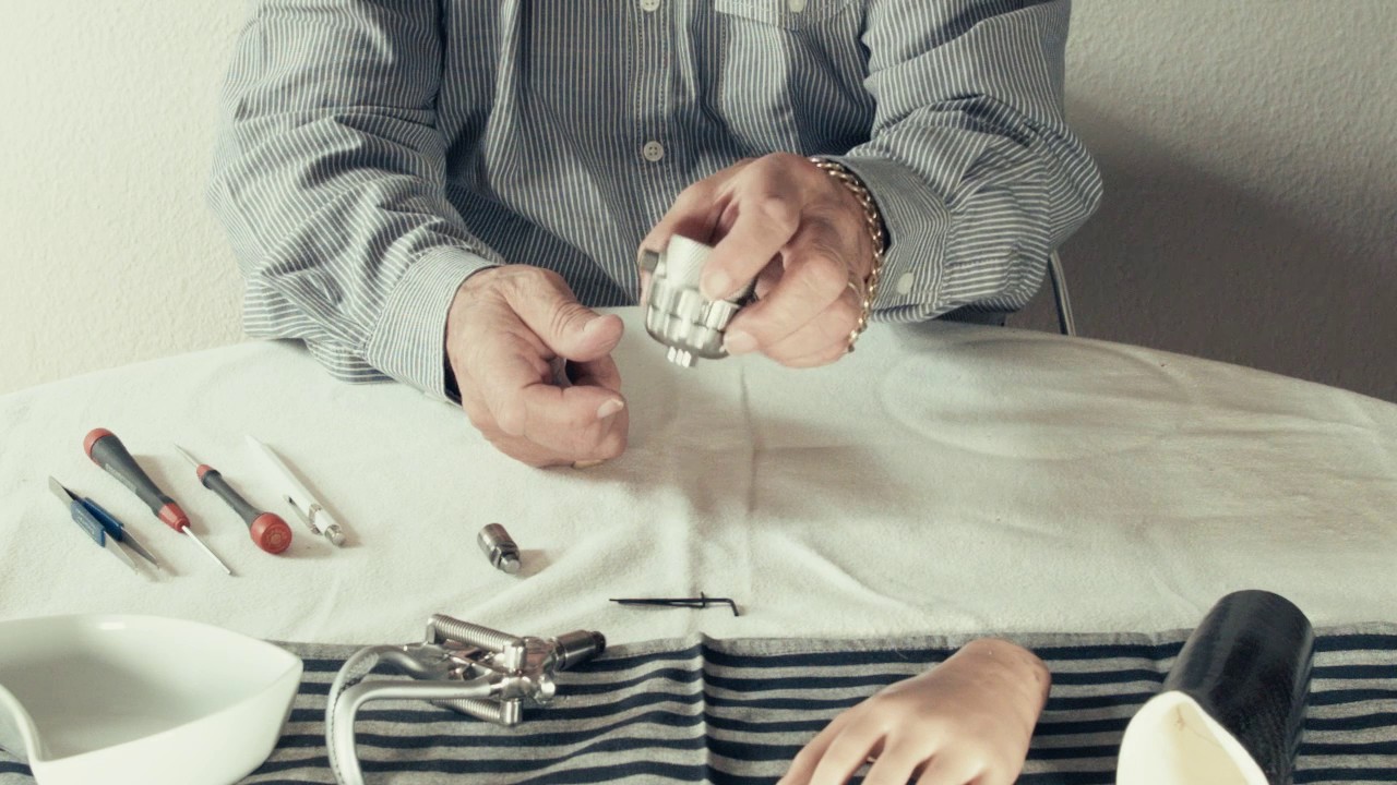 ROBO-WRIST Titanium Edition