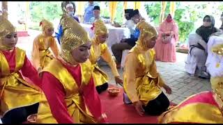 Tari Seudati berasal dari daerah Pidie, Aceh.