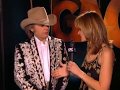 Capture de la vidéo Dwight Yoakam Interview (Ⓖⓐⓒ)(Ⓒⓜⓐ)