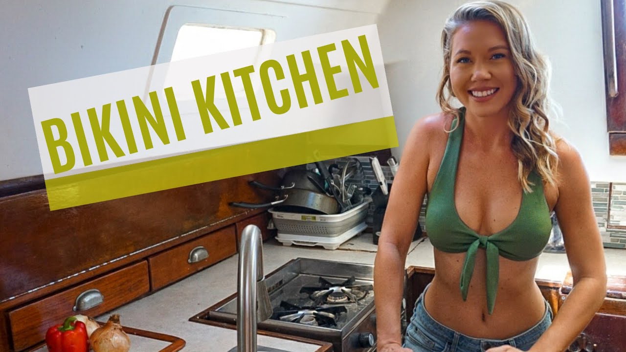 Hilarious Bikini Kitchen Sailing GBU