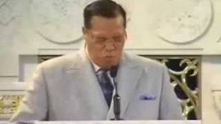 Farrakhan Speaks The Crucifixion of Michael Jackson 1 of 6