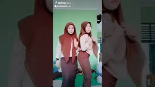 SANTIINH TIKTOK#anaksekolahan #viral #youtube #trending #shorts (1)