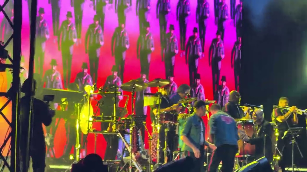 Juan Luis Guerra en el Estadio Cibao de Santiago.  21 de febrero, 2026