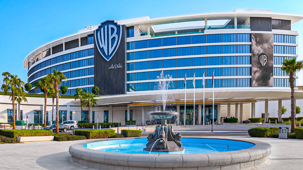 Первый в мире отель Warner Bros. · The WB Abu Dhabi