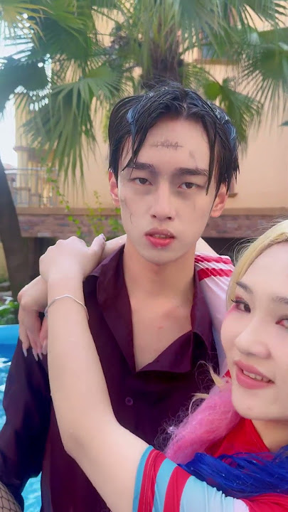 The Joker saves Harley Quinn from drowning!#joker  #shorts