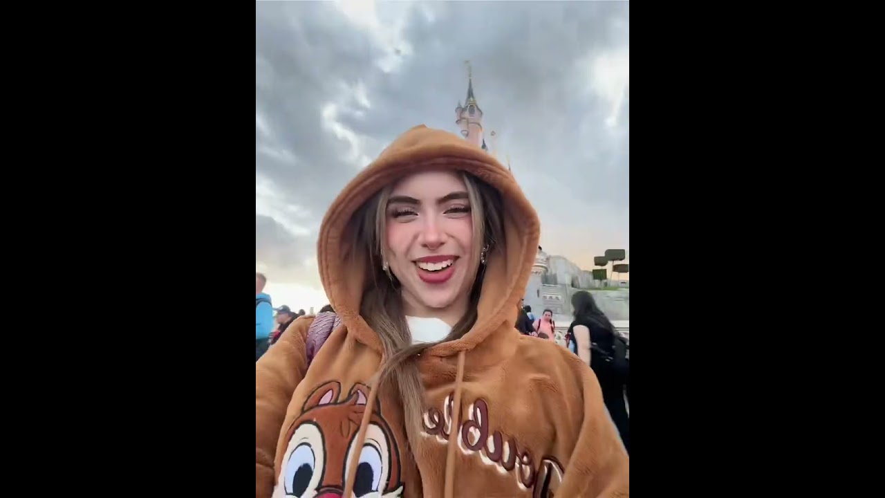 tu dúo favorito en disneyland @YOLO 