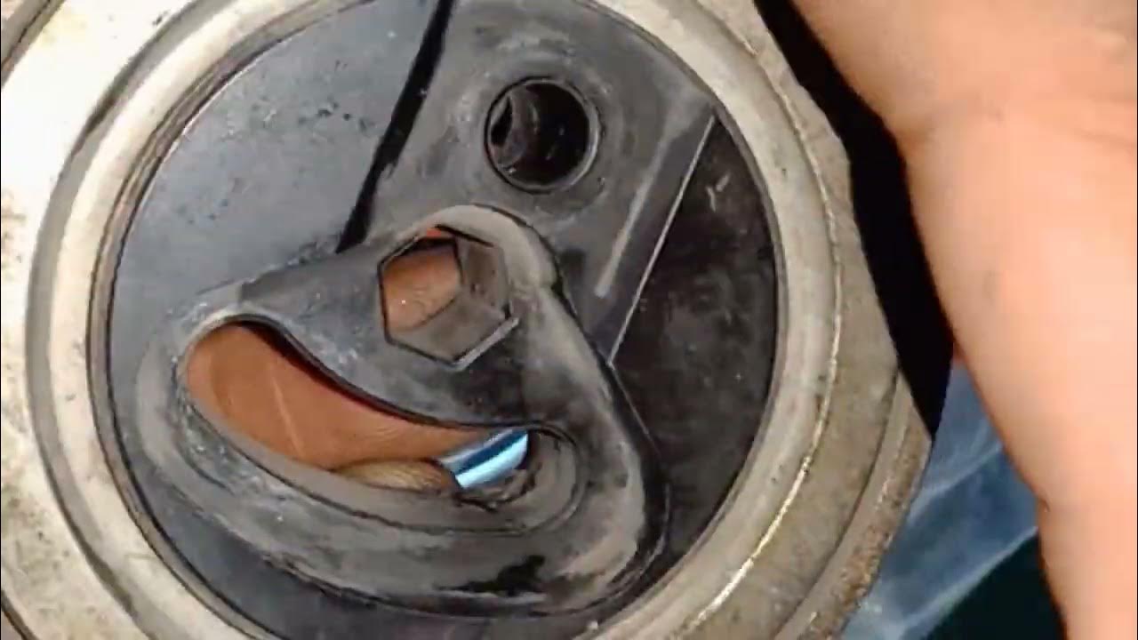 Suzuki jimny 1 3 a c belt and tension bearing replacement youtube