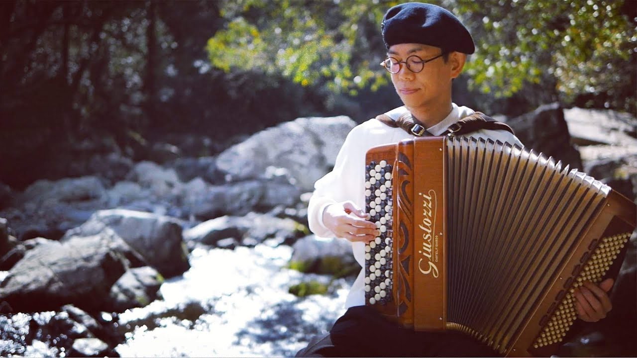 CHANSON アコーディオンMMMミユウゼット.同タイプBUGARIの原型 CHANSON アコーディオンMMMミユウゼット.同タイプBUGARIの原型