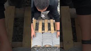 Chinese Grey Tile Wave‑Shaped Paving | Traditional Tile Construction Craft