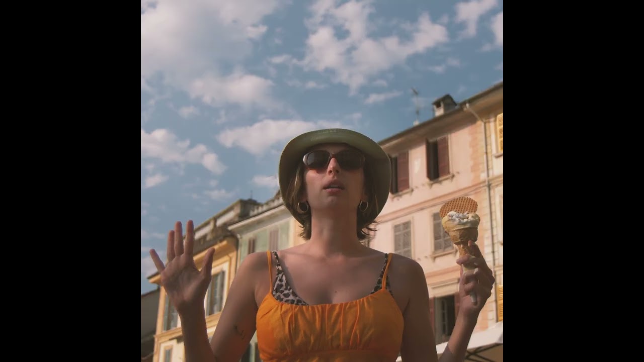 ADA ODA - SOTTO LA CONCHIGLIA (Official video) adlı videoyu YouTube'da izle ADA ODA - SOTTO LA CONCHIGLIA (Official video) adlı videoyu YouTube'da izle