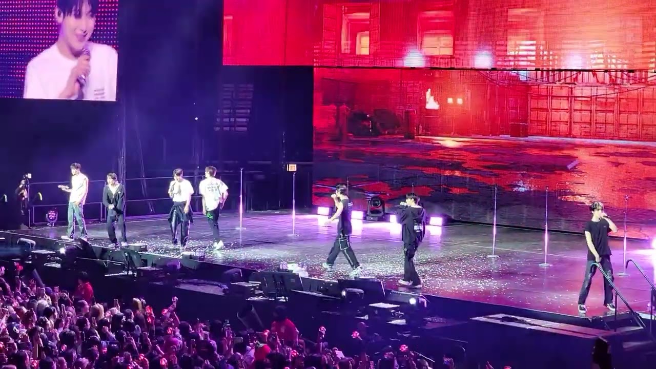 ENHYPEN WORLD TOUR MANIFESTO  IN CHICAGO