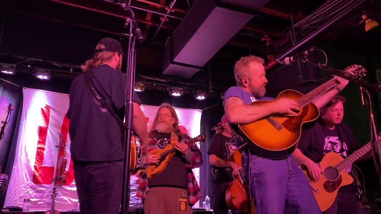 Trampled by Turtles, “Darkness and the Light,” St. Paul MN, 1/31/26