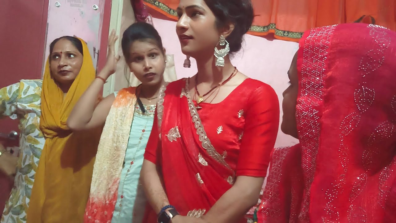 खुशबू रानी का नया लुक हम सभी लोग जा रहे हैं बर्थडे पार्टी में रीना यादव 