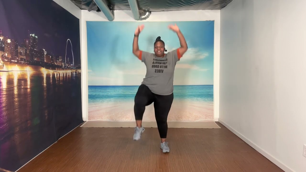 13-минутная низкоинтенсивная кардиотренировка стоя