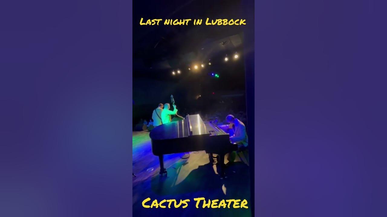 A quick clip of Bumble Boogie form our show at the Cactus Theater in Lubbock, TX last night! A quick clip of Bumble Boogie form our show at the Cactus Theater in Lubbock, TX last night!