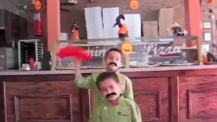 Pizza Spinning Prodigies - Michael and Nicholas Te...