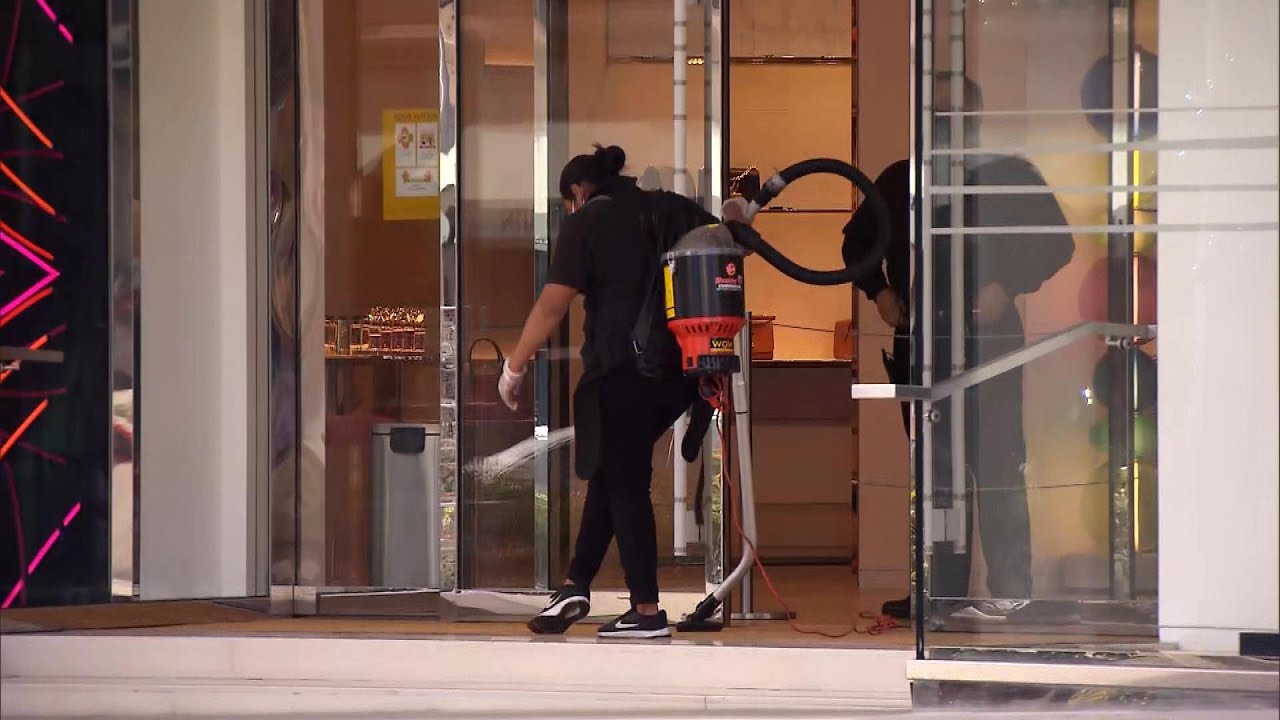 Louis Vuitton Store Smashed Window With Sledgehammer 