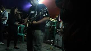 Stainles Feat Kang Irwan Noize - Terbang  di Alun - alun Darmaraja