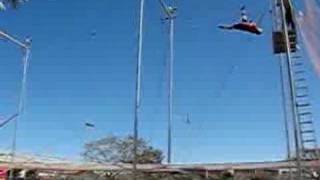 split catch flying trapeze
