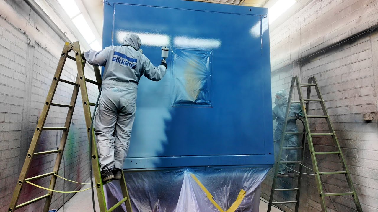 8x8 Expeditionsmobil Kofferaufbau Lackierung