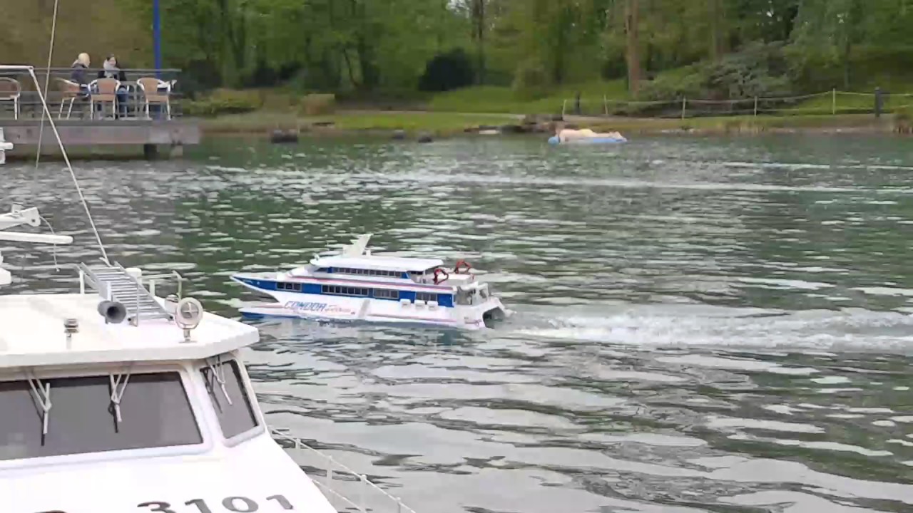 Graupner Condor 9 Jet - Katamaran - YouTube