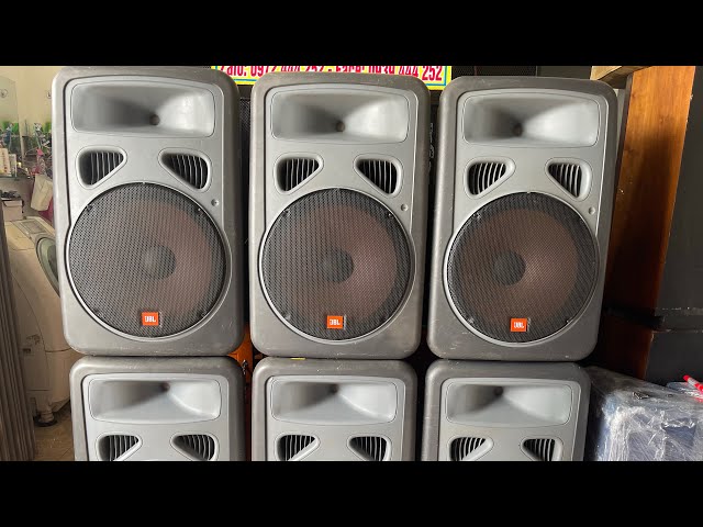 JBL EON power 15 loa liền công suất bass 40cm treble 2418h dòng này hát karaoke rất hay nhe,hàng usa