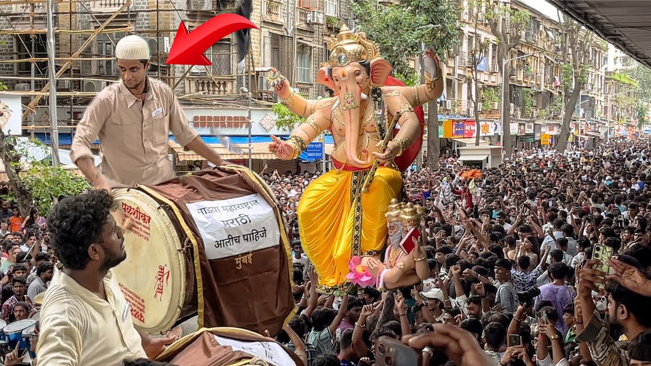 Mumbai Ganpati Bappa aagman 2025 // Muslim ne dhol bajaya 