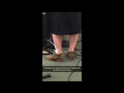 newspaper Gileah Taylor performs in the Daily News newsroom for the DN Concert Series.