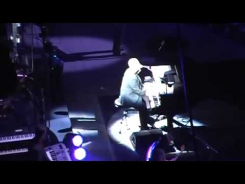 Billy Joel - Piano Man (Sydney, Dec 9, 2008)