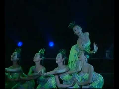 竹林深处(傣族女子群舞)