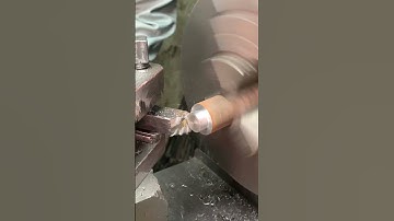 The amazing hard shuft cutting process in lathe machine in #machinist #workshop #youtubeshorts #cnc