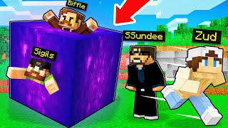 Escape or Betray the Cube in Minecraft...