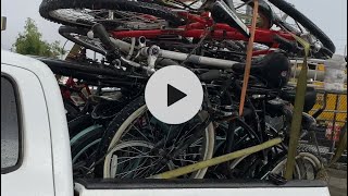 Subasta de bicicletas. Comprando más de 30 bicicletas en una subasta en Los Angeles.subasta