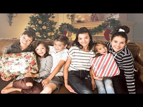 sibling-gift-exchange!-who-gave-the-best-gift?!