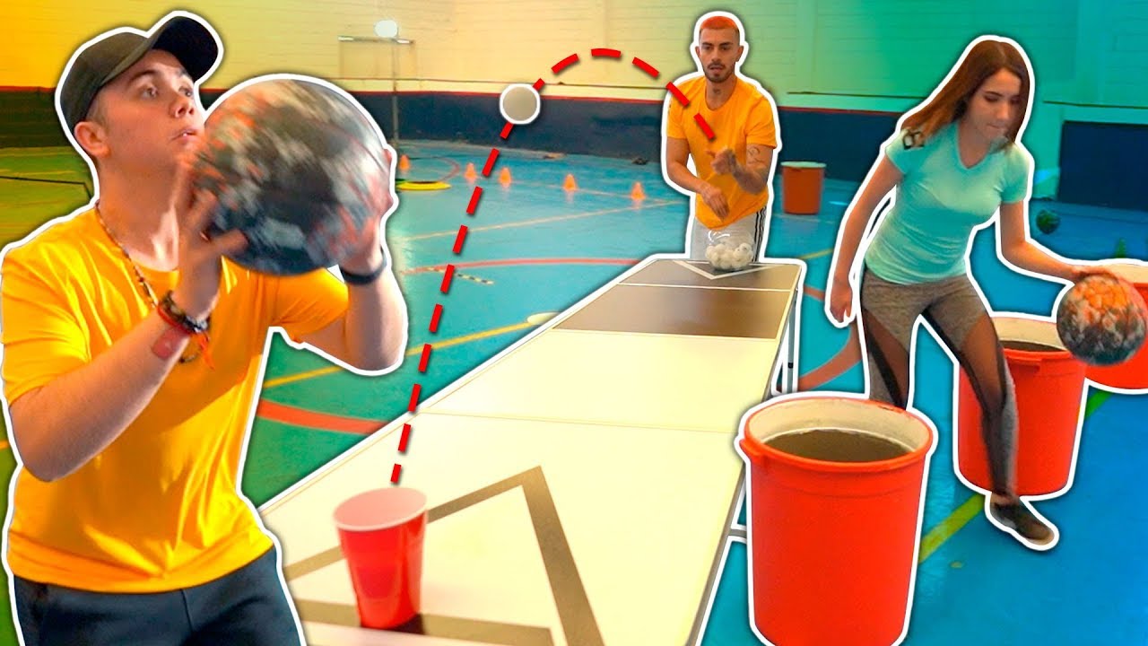 YouTubers VS la canasta imposible jugar blackjack en linea