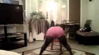Twerking - bounce it biggity