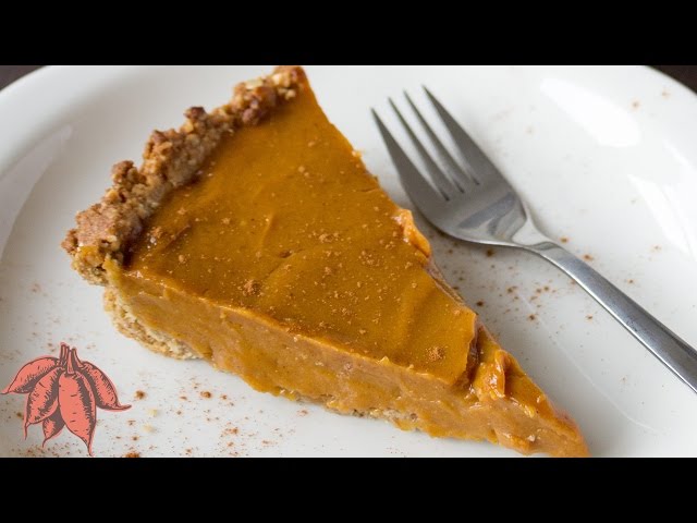Vegan Sweet Potato Pie | Easy Thanksgiving Recipe