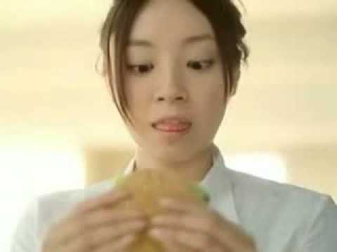 マクドナルド ジューシーチキン赤とうがらしCM