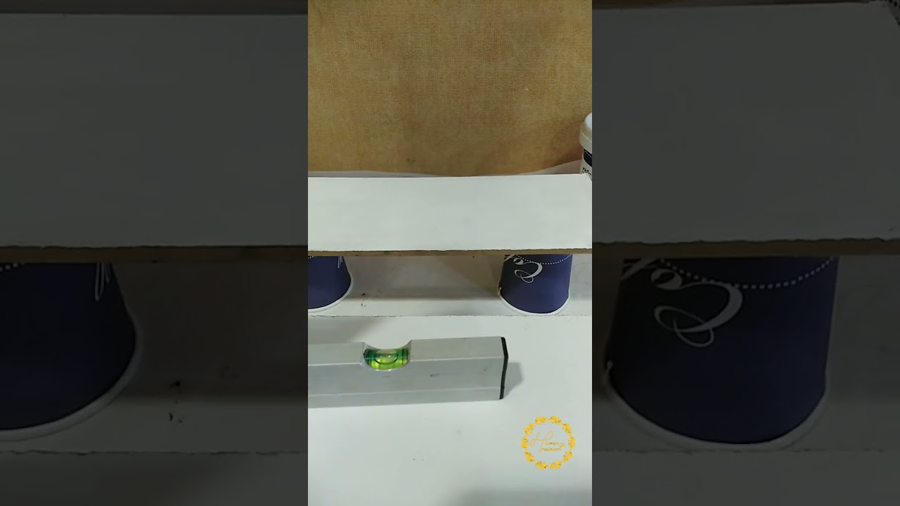 وەڵامی دوو پرسیاری ئیوە لەسەر ،، ڕەنگ و تراز ،، لە کاری ڕایزن