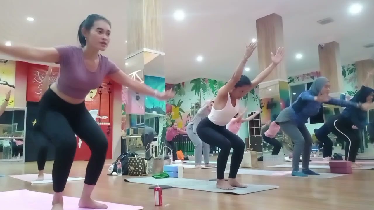 Yoga miss Indah woe