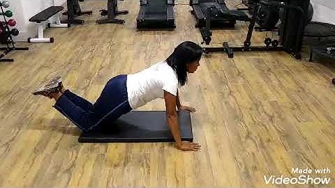 Flexão de braço com apoio do Joelhos