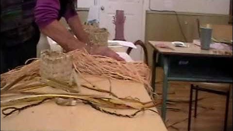 Nancy Today: Cattail workshop 10 ASMR weaving (basket making tutorial) hacer cesta