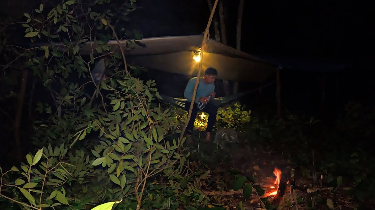 มีแสงไฟรอบที่พัก รู้ได้เลยอันตรายเข้าใกล้ตัวแล้ว