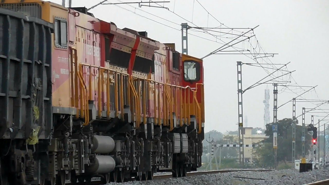 WDG 6G Twins with HEAVY LOAD Freight Brakes Hard | Red Signal Indian Railways 