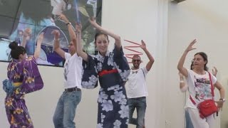 徳島の食と伝統満載 阿波おどりで会場にぎわう