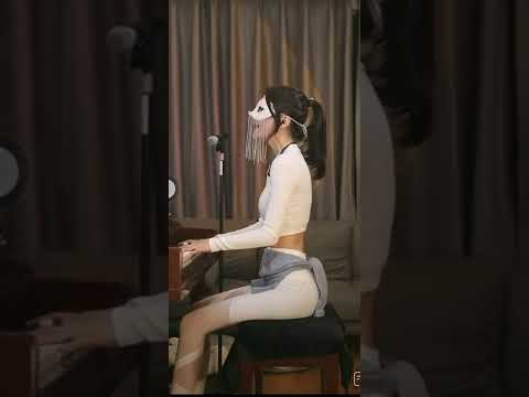 自弹自唱《遇见》抖音直播：半遮面（邻居姐姐）