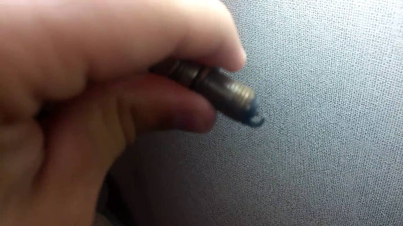 vag 04E 905 612. отлетел изолятор