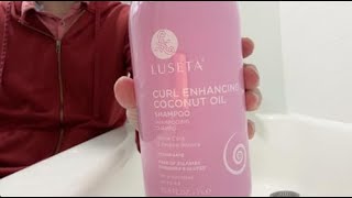 5 Ways Coconut Oil Transforms Your Curls